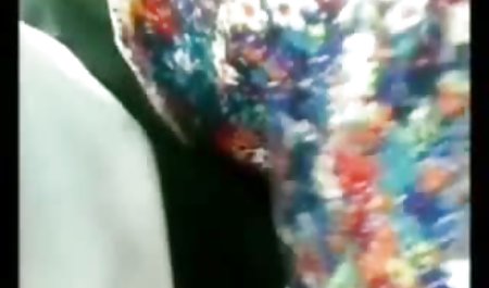 Horny babe трахает любой пол